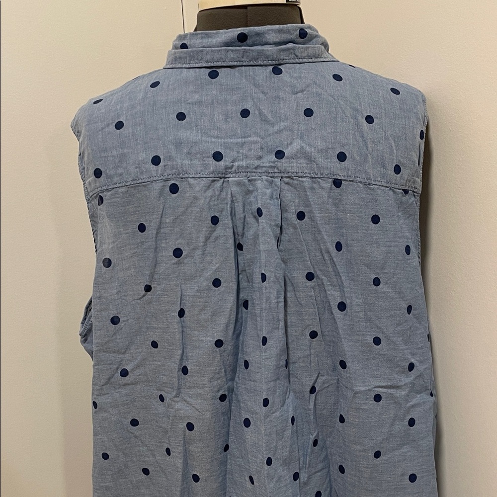 St. John's Bay Light Blue Sleeveless Top - Picture 6 of 7